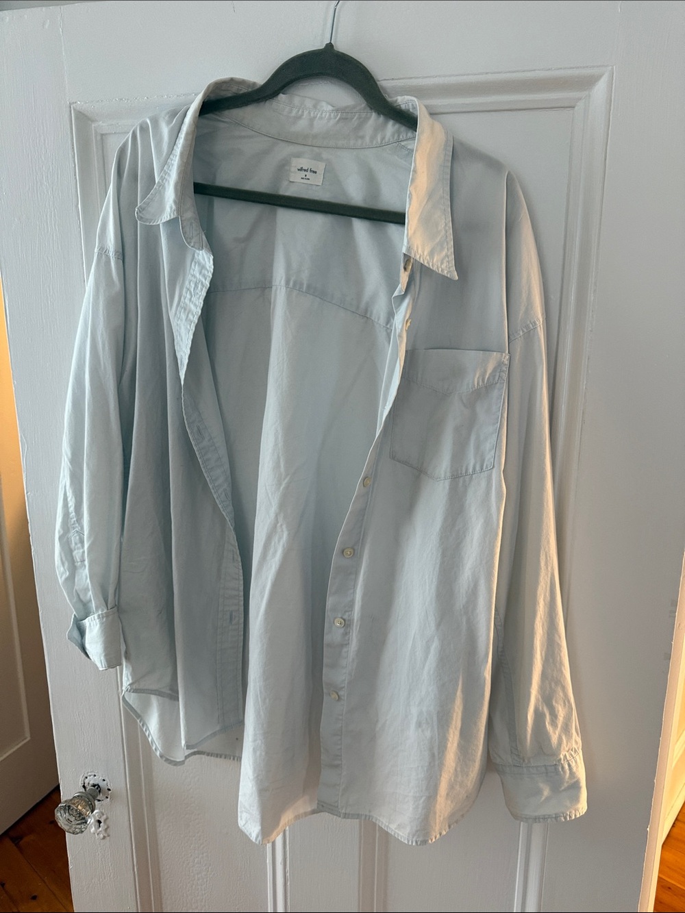 Women’s Aritzia Wilfred Button Down Shirt Size M